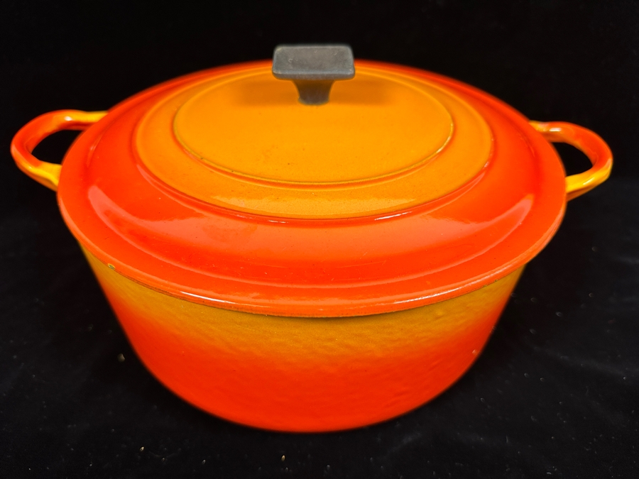 Le Creuset Dutch Oven 12.5'W [Photo 3]