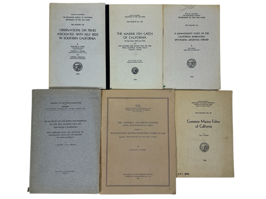 Collection Of Antique / Vintage Paperback Books On Southern California Birds, Mammals, Reptiles, Animals, Marine Fish, Kelp Beds
