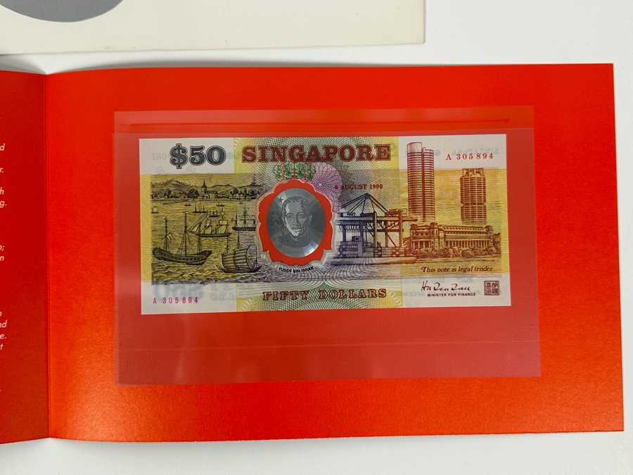 Mint Uncirculated Singapore Commemorative $50 Note Fifty Dollars First Issued In Singapore To Celebrate The Nation's 25th Year Of Independence Limited To 300,000 With 9 August 1990 Anniversary Date Featuring Hologram Of Yusof Bin Ishak [Photo 4]