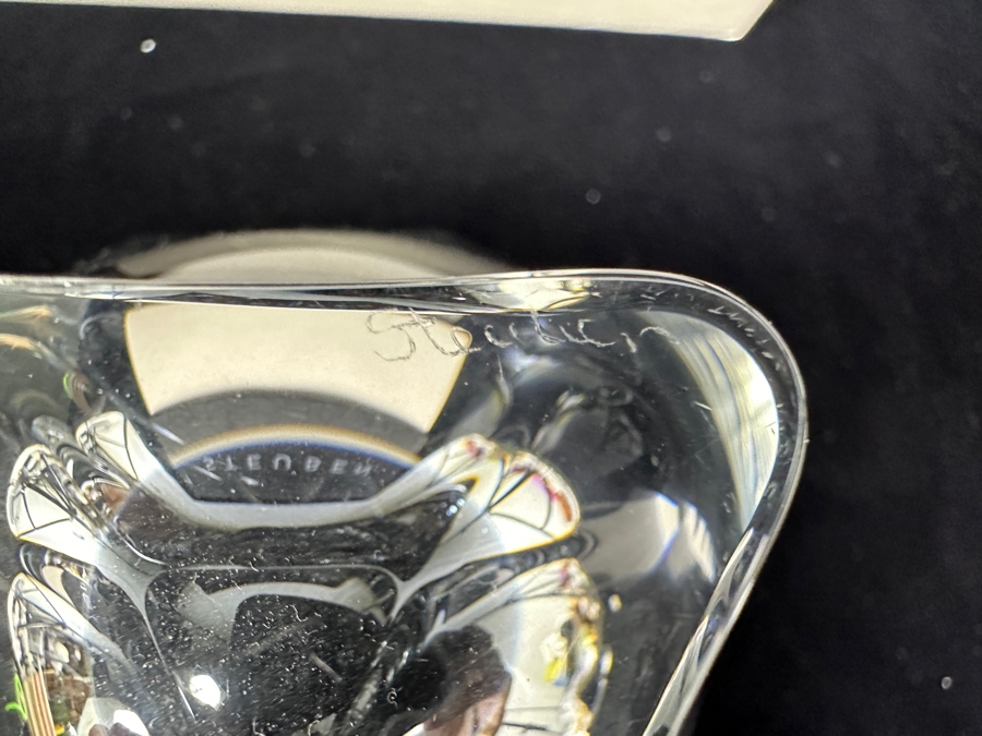 Signed Steuben Handkerchief Vase With Original Box 5.5'H Retails $675 [Photo 9]