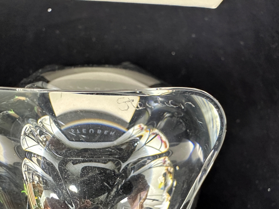 Signed Steuben Handkerchief Vase With Original Box 5.5'H Retails $675 [Photo 10]