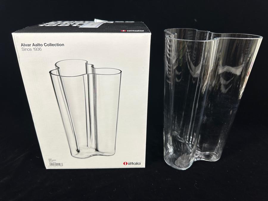 Iittala Alvar Aalto Collection Maljakko Vase With Original Box 9.8'H Retails $295 [Photo 5]