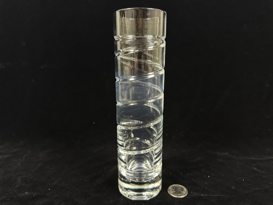 Tiffany & Co Crystal Vase 8 1/8'H [Photo 3]