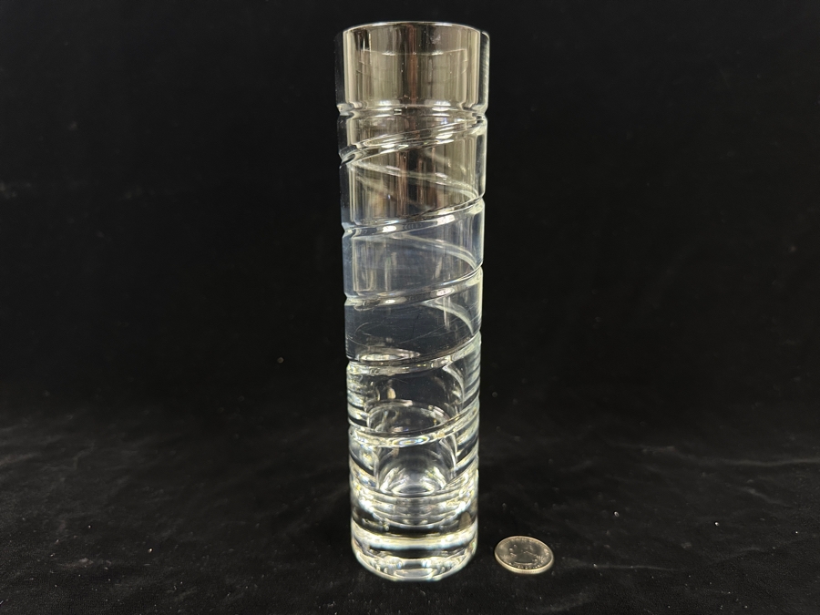 Tiffany & Co Crystal Vase 8 1/8'H [Photo 4]