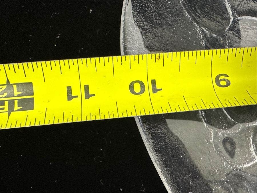 (17) Kosta Boda Sweden Grape 10 3/8' Dinner Plates Replacements Value $1,529 [Photo 6]