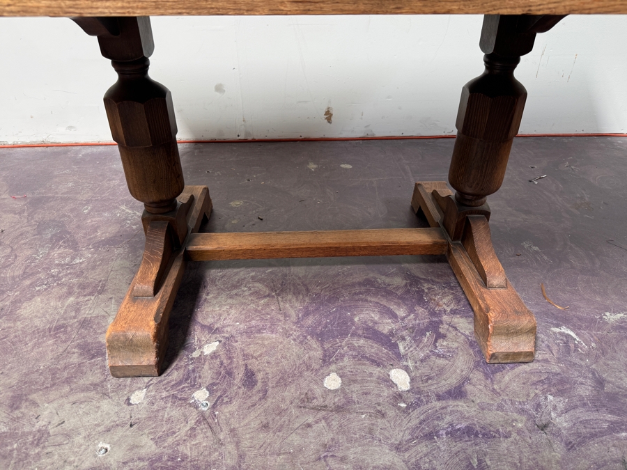 Just Added - Antique Tiger Oak Draw Leaf English Pub Table With Built-In Leaves 63W (With Leaves) / 35.5W (Without Leaves) X 35.5D X 29.5H [Photo 8]