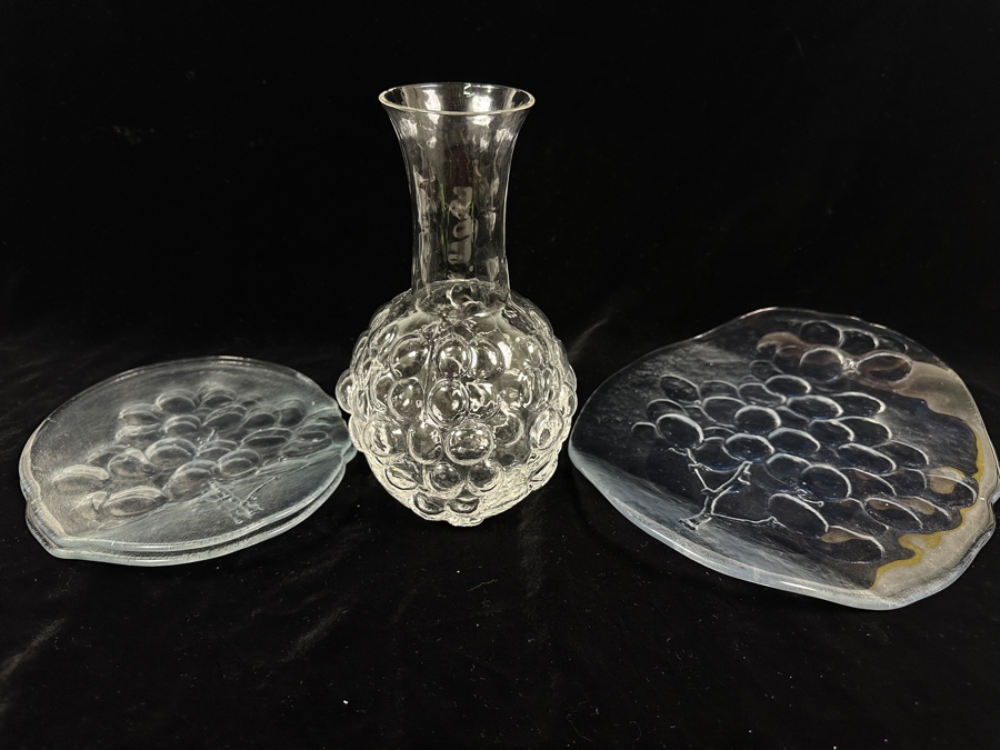Just Added - (10) Kosta Boda Sweden Grape (1) Open Decanter, (1) 12.5' Oval Platter And (2) 9' Oval Platters [Photo 2]