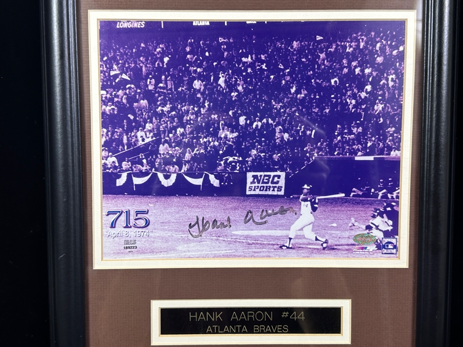 Just Added - Hand Signed Hank Aaron #44 Atlanta Braves Photograph With Field Of Dreams Certificate Of Authenticity 13 X 16 [Photo 4]