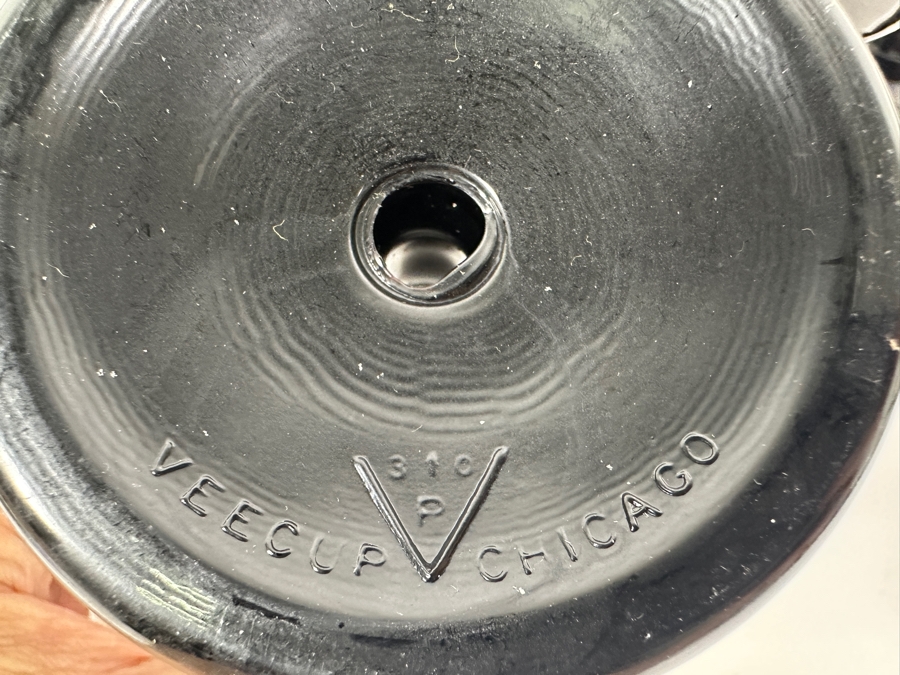 Just Added - (8) Black Onyx Glass Vee Cup Ice Cream/Soda Cups Circa 1930's 5 3/8H [Photo 7]