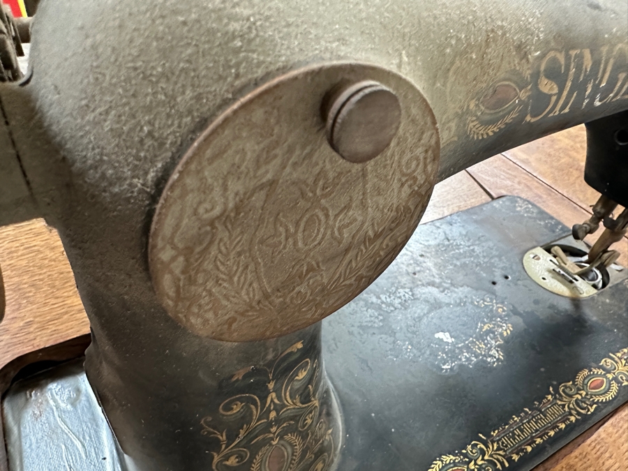 Just Added - Vintage Singer Sewing Machine with Foot Treadle in Tiger Oak Cabinet 36'W x 17'D x 31'H [Photo 16]