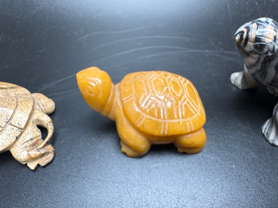 Just Added - (9) Carved Stone Turtle Figurines Of Various Stones 573g [Photo 18]