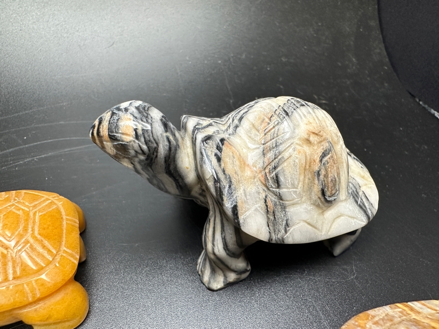Just Added - (9) Carved Stone Turtle Figurines Of Various Stones 573g [Photo 19]