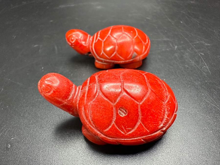 Pair Of Small Carved Red Coral Turtle Figurines 40g [Photo 9]