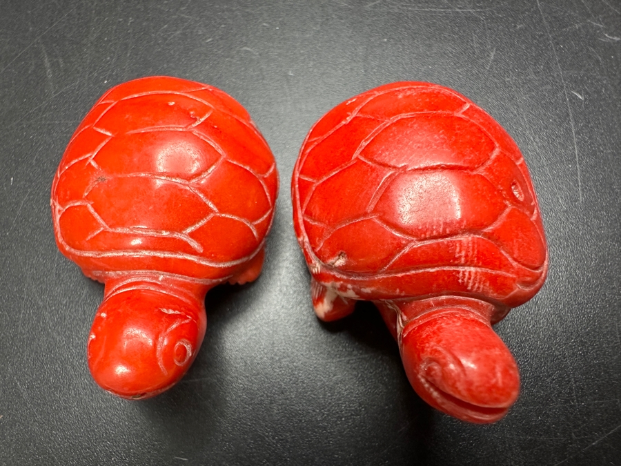 Pair Of Small Carved Red Coral Turtle Figurines 40g [Photo 5]