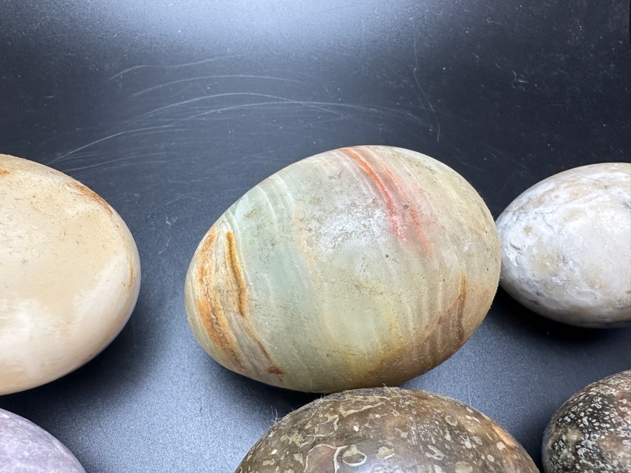 Six Carved Stone Eggs [Photo 4]