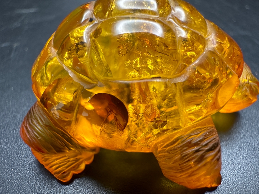 Carved Amber Turtle Figurine 13g [Photo 10]
