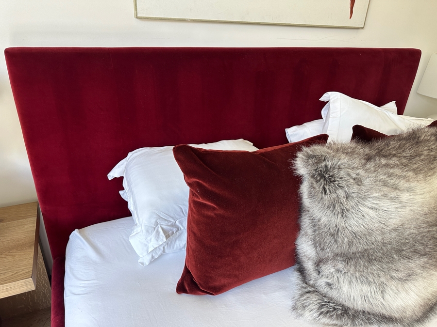 Red Velvet Platform Eastern King Size Bed 80.5W X 87L With New Saatva Organic Cotton Ultra-Premium Luxury Mattress [Photo 5]