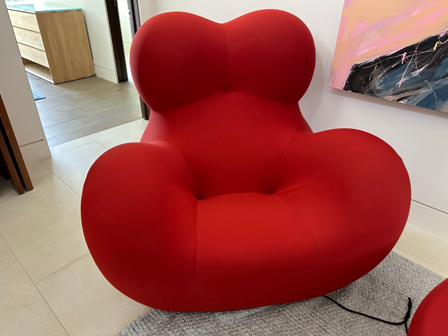 B&B Italia Mamma Armchair And Ball Ottoman (Up 5 Lounge Chair With Up 6 Ottoman) In Red Designed In 1969 By Gaetana Pesce (1939-2024, Italian) Made In Italy 44W X 46D Retails $7,500 [Photo 4]