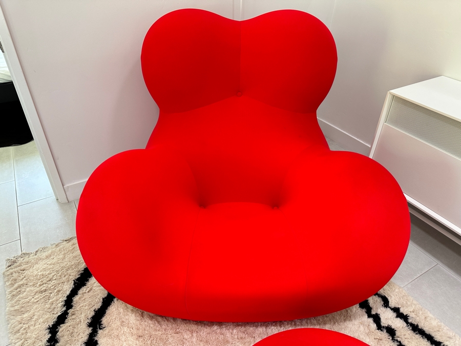B&B Italia Mamma Armchair And Ball Ottoman (Up 5 Lounge Chair With Up 6 Ottoman) In Red Designed In 1969 By Gaetana Pesce (1939-2024, Italian) Made In Italy 44W X 46D Retails $7,500 [Photo 6]