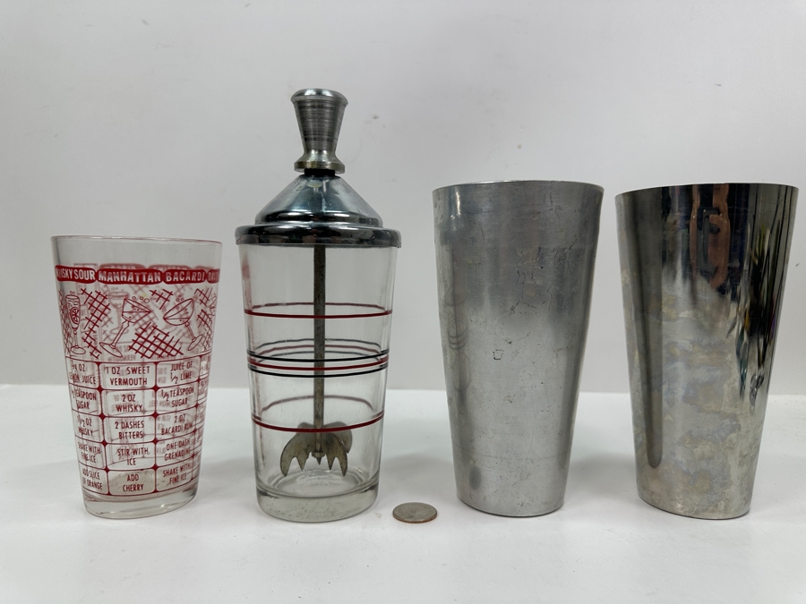 Vintage Ice Breaker Barware with (2) Shaker Cups [Photo 2]