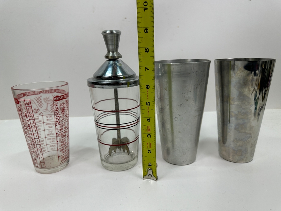 Vintage Ice Breaker Barware with (2) Shaker Cups [Photo 9]