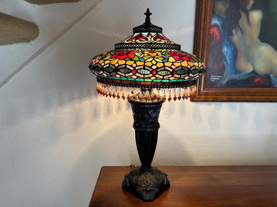 Tiffany Style Stained Glass Table Lamp Made In China 27'H [Photo 2]