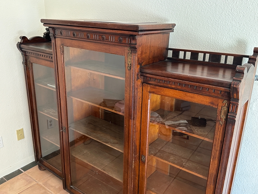 Stunning Antique Victorian Bookcase Lockable With Key 69W X 16D X 58H [Photo 3]