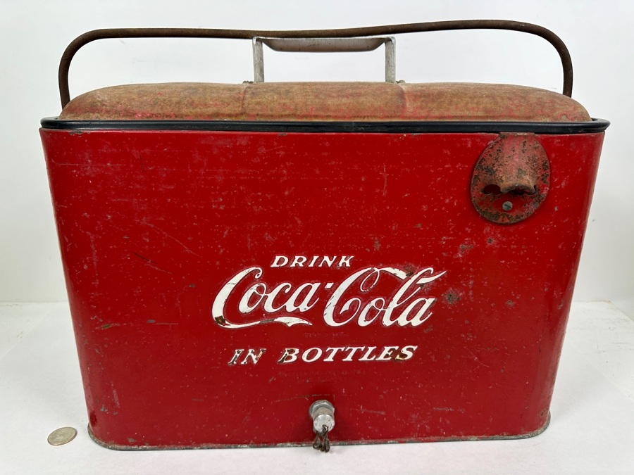 VIntage 1950's Coca-Cola Cooler 18'W x 9.5'D x 15'H [Photo 3]