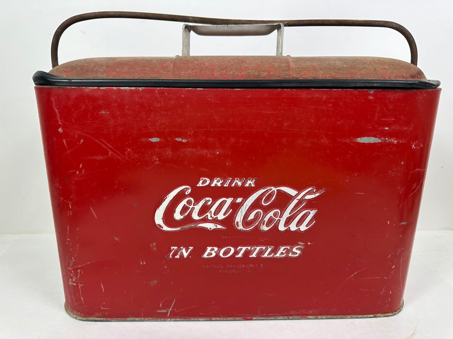 VIntage 1950's Coca-Cola Cooler 18'W x 9.5'D x 15'H [Photo 7]