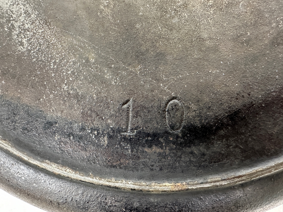 Just Added - Vintage Cast Iron Pan 13' [Photo 5]