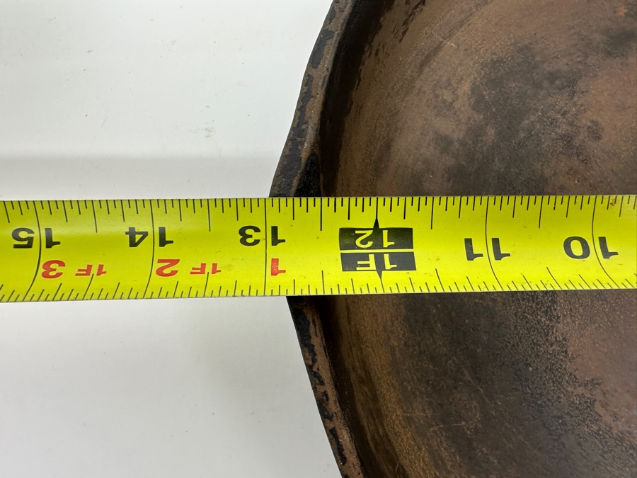 Just Added - Vintage Cast Iron Pan 13' [Photo 6]