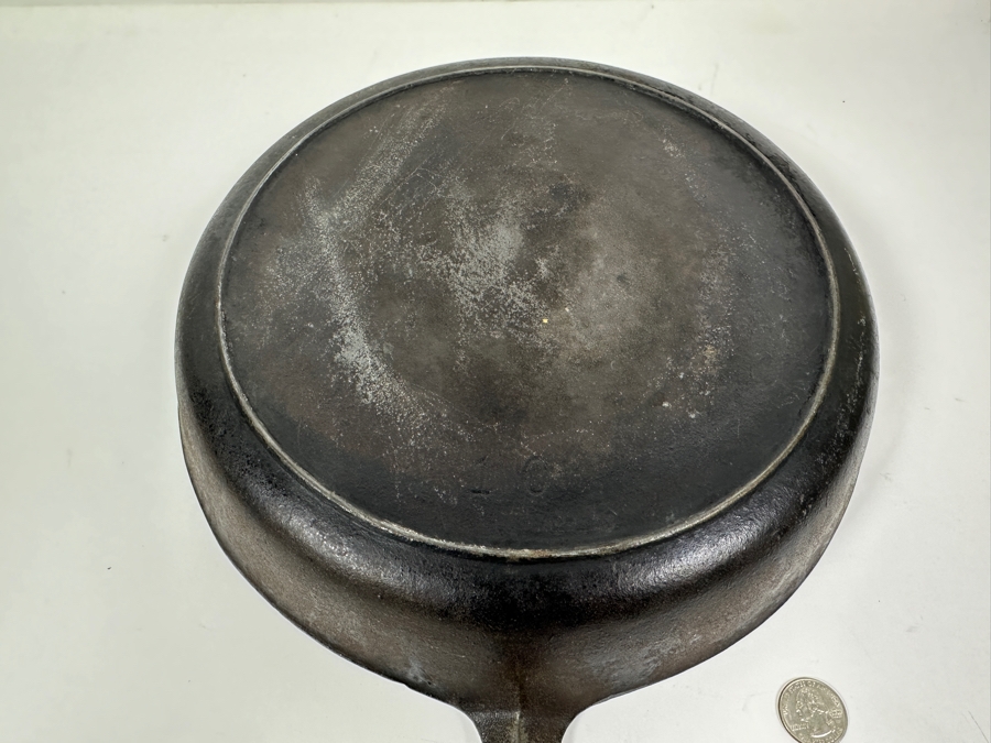 Just Added - Vintage Cast Iron Pan 13' [Photo 4]