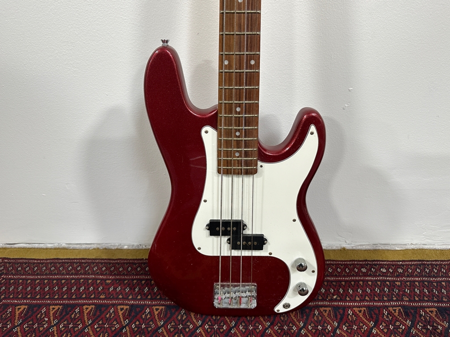 Just Added - Crescent Electric Bass Guitar [Photo 2]