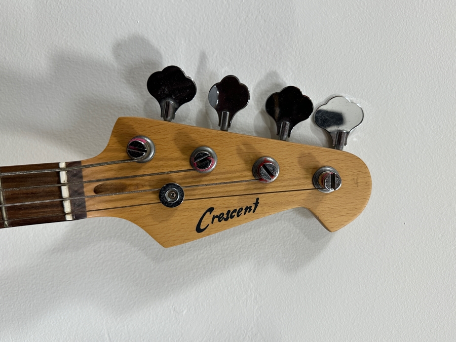 Just Added - Crescent Electric Bass Guitar [Photo 3]