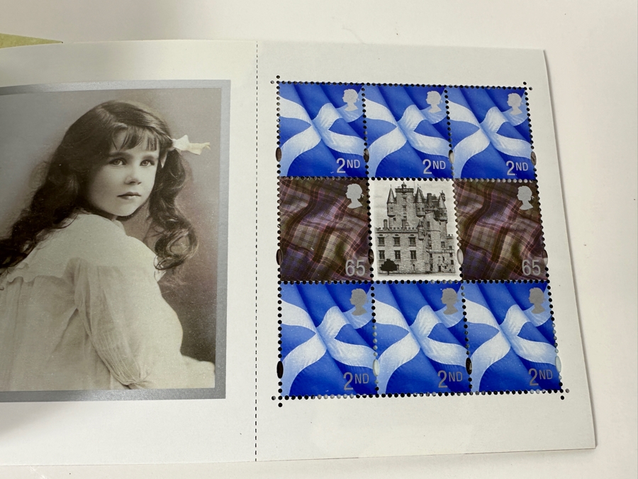 Just Added - (4) Royal Mail Mint Book Of Stamps HM Queen Elizabeth [Photo 8]