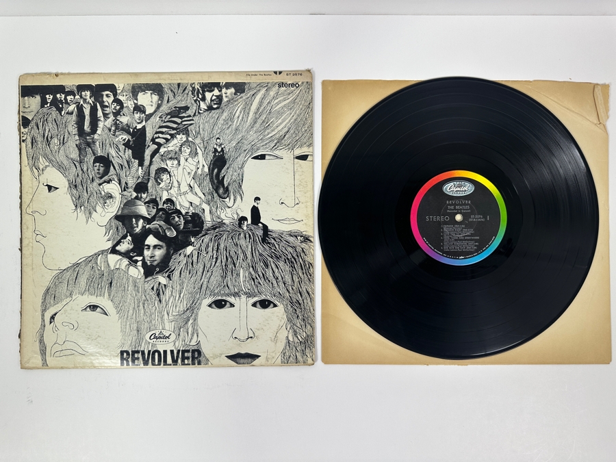 Just Added - Revolver - The Beatles Vinyl Record Album ST-2576 [Photo 1]