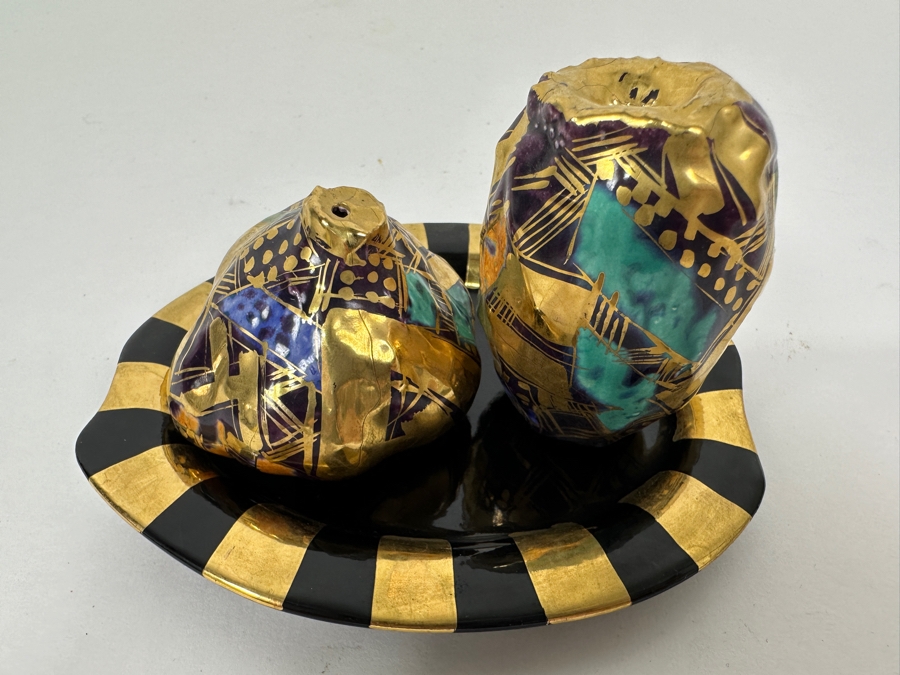 1995 Hand Painted Signed Pair of Salt and Pepper Shakers [Photo 3]