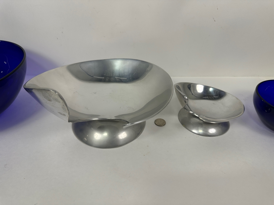 Mexican Art Glass Bowls with Metal Bases 10.5'W x 6.25'H and 6'W x 4'H [Photo 6]