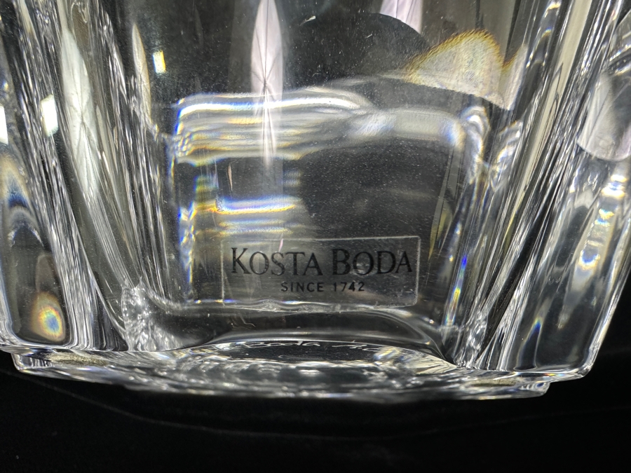 Kosta Boda Signed Anna Ehrner Scalloped Crystal Clear Glass Vase 9.5'W x 6'H [Photo 8]