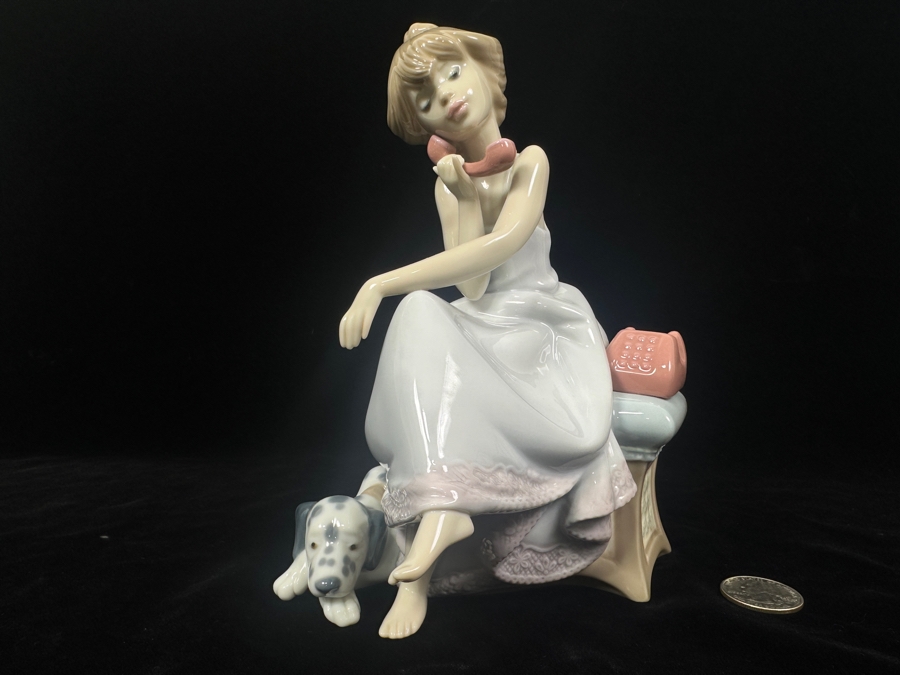 Vintage Lladro 'Chit Chat' Porcelain Figurine #5466 7.75'H 1988 [Photo 4]