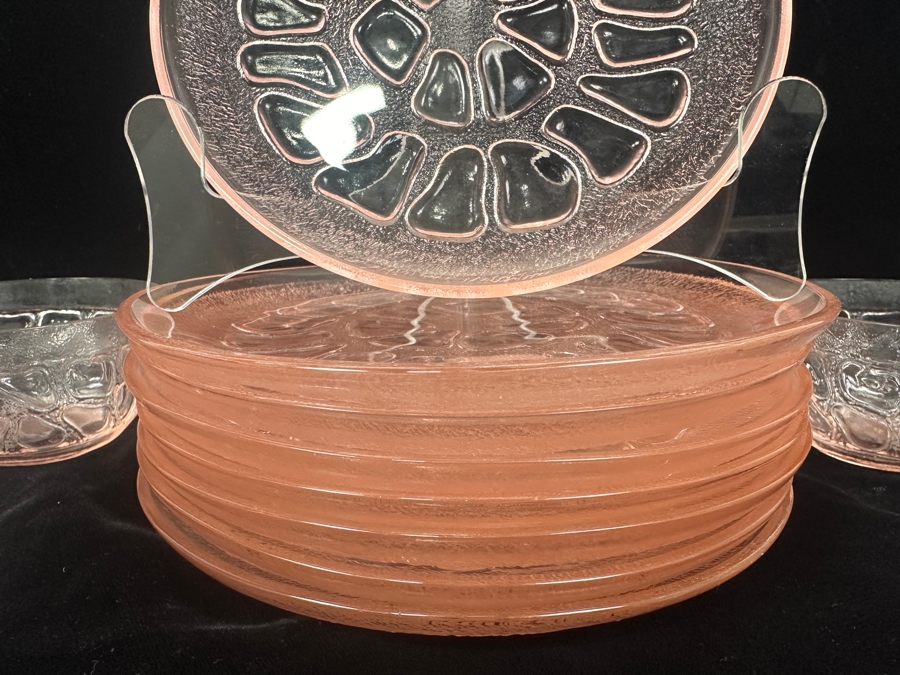 Set of (8) Pink Fostoria Plates and (4) Bowls [Photo 3]