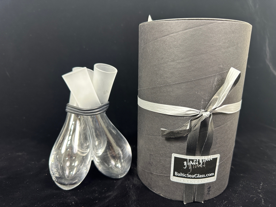 Baccarat Condiment Dish and Baltic Sea Glass Triple Vase [Photo 7]