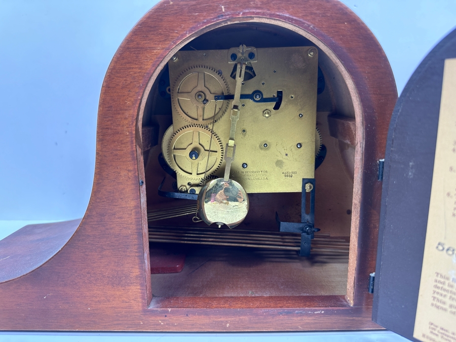 Vintage Seth Thomas Westminister Chime Mantle Clock Working with Key 20'W x 6'D x 9.5'H [Photo 6]