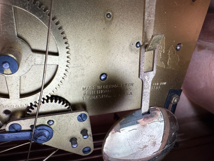 Vintage Seth Thomas Westminister Chime Mantle Clock Working with Key 20'W x 6'D x 9.5'H [Photo 8]