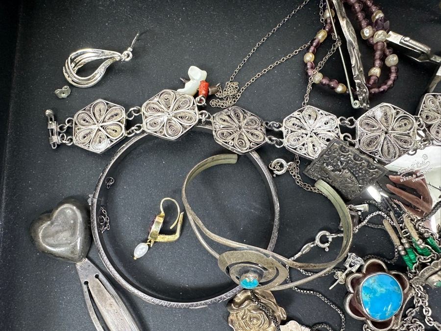Sterling Silver Lot With Various Jewelry Pieces 273g - Approximate Melt Value Is $290 [Photo 3]