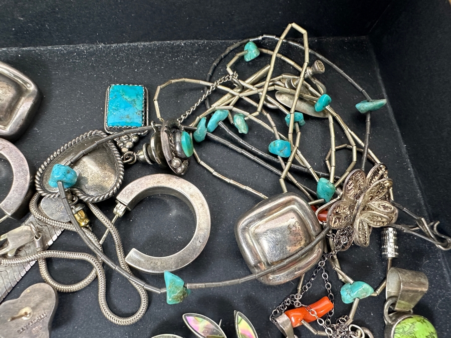 Sterling Silver Lot With Various Jewelry Pieces 273g - Approximate Melt Value Is $290 [Photo 8]