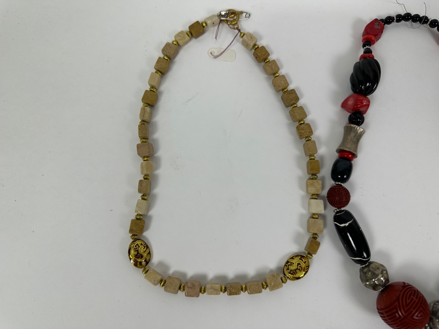 (3) Necklaces [Photo 10]