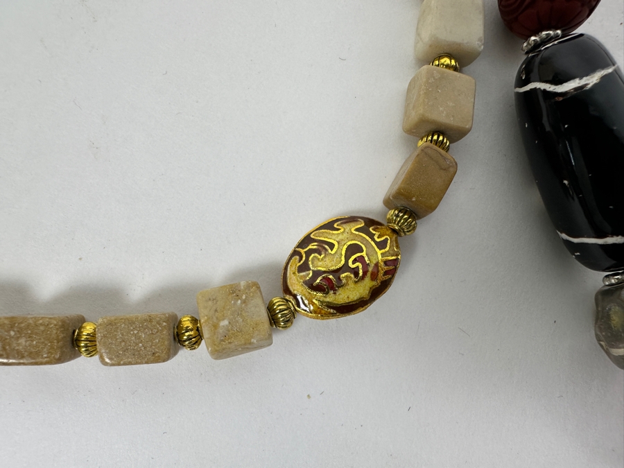 (3) Necklaces [Photo 11]