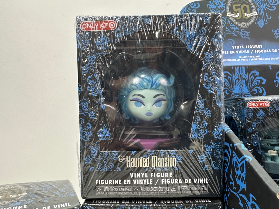 Disneyland 50th Anniversary Of The Haunted Mansion (7) Funko Vinyl Figures Plus Store Display 2019 [Photo 9]