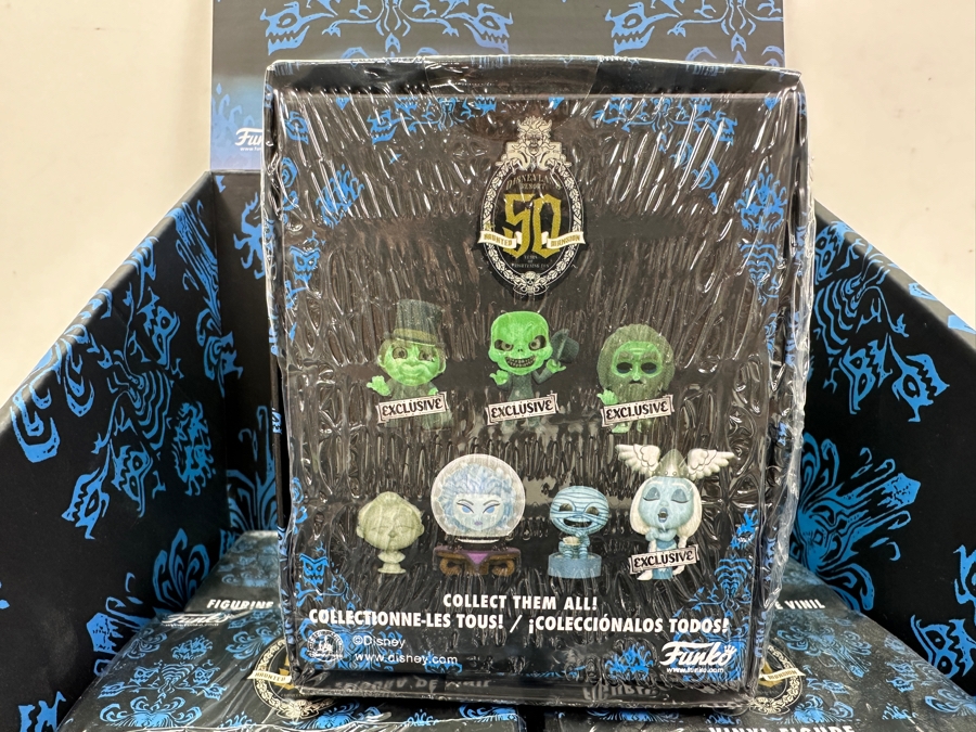 Disneyland 50th Anniversary Of The Haunted Mansion (7) Funko Vinyl Figures Plus Store Display 2019 [Photo 6]